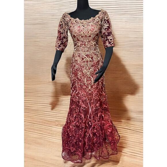 Ivonne D Exclusively for Mon Cheri Lace Applique Beaded Trumpet Gown – Size 6 - Picture 1 of 15